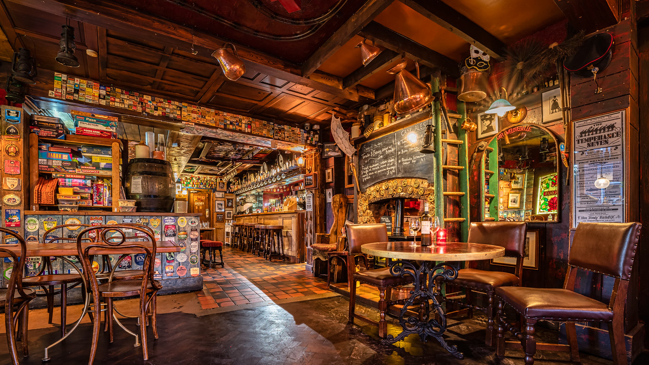 The Old Bookbinders photo 2